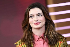 Actress Anne Hathaway gets Hollywood Walk of Fame star - Oyeyeah
